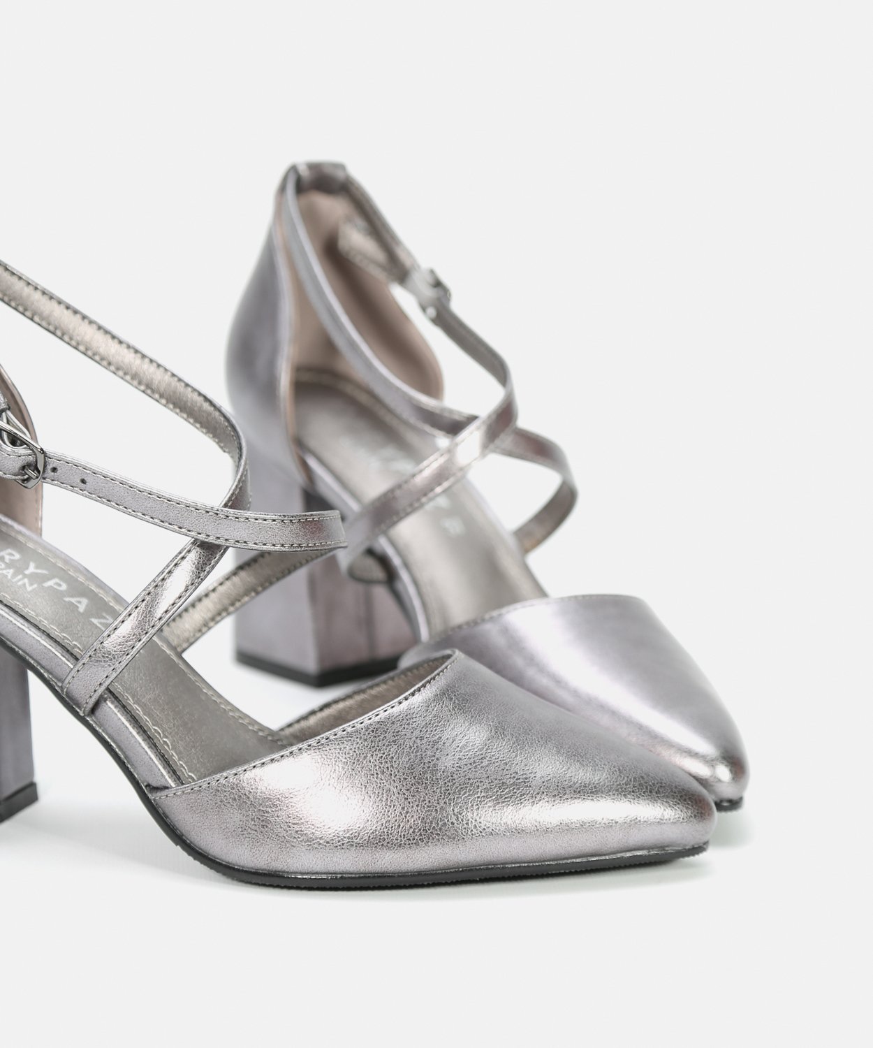 Zapatos tacón tiras cruzadas image number null